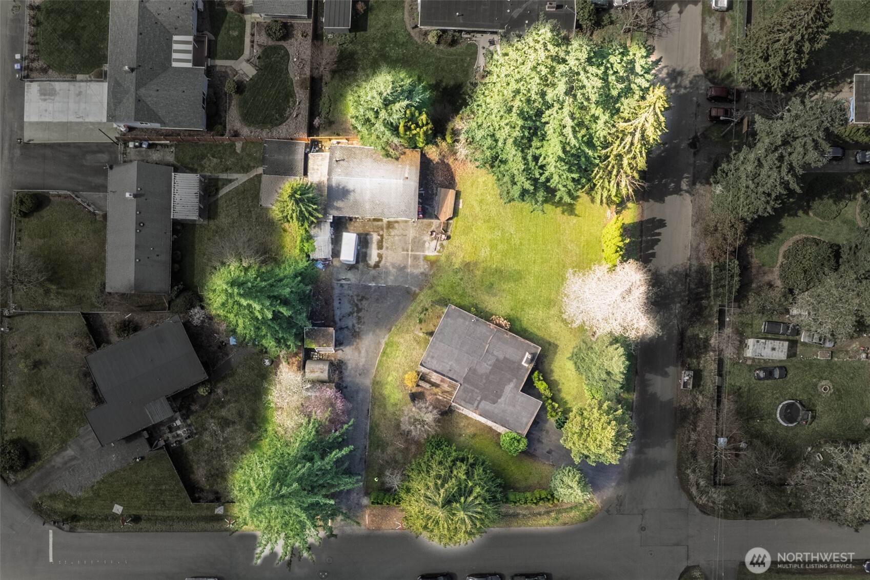 16055 Southeast 135th Street Renton, WA 98059 - Photo 4 of 30
