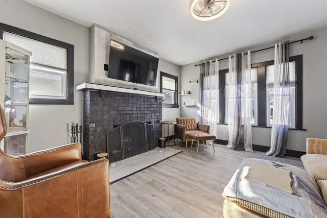 $210,000 | 819 North Ash Street, Waukegan, IL 60085