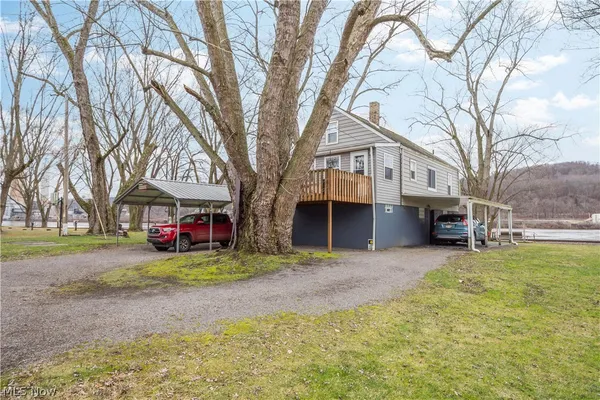 $750,000 | 200 Co Highway 66/3, New Cumberland, WV 26047