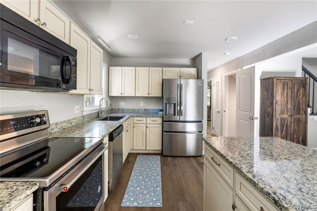 607 Spring Valley Road Colonial Heights, VA 23834 - Photo 13 of 32 Gallery Image 13