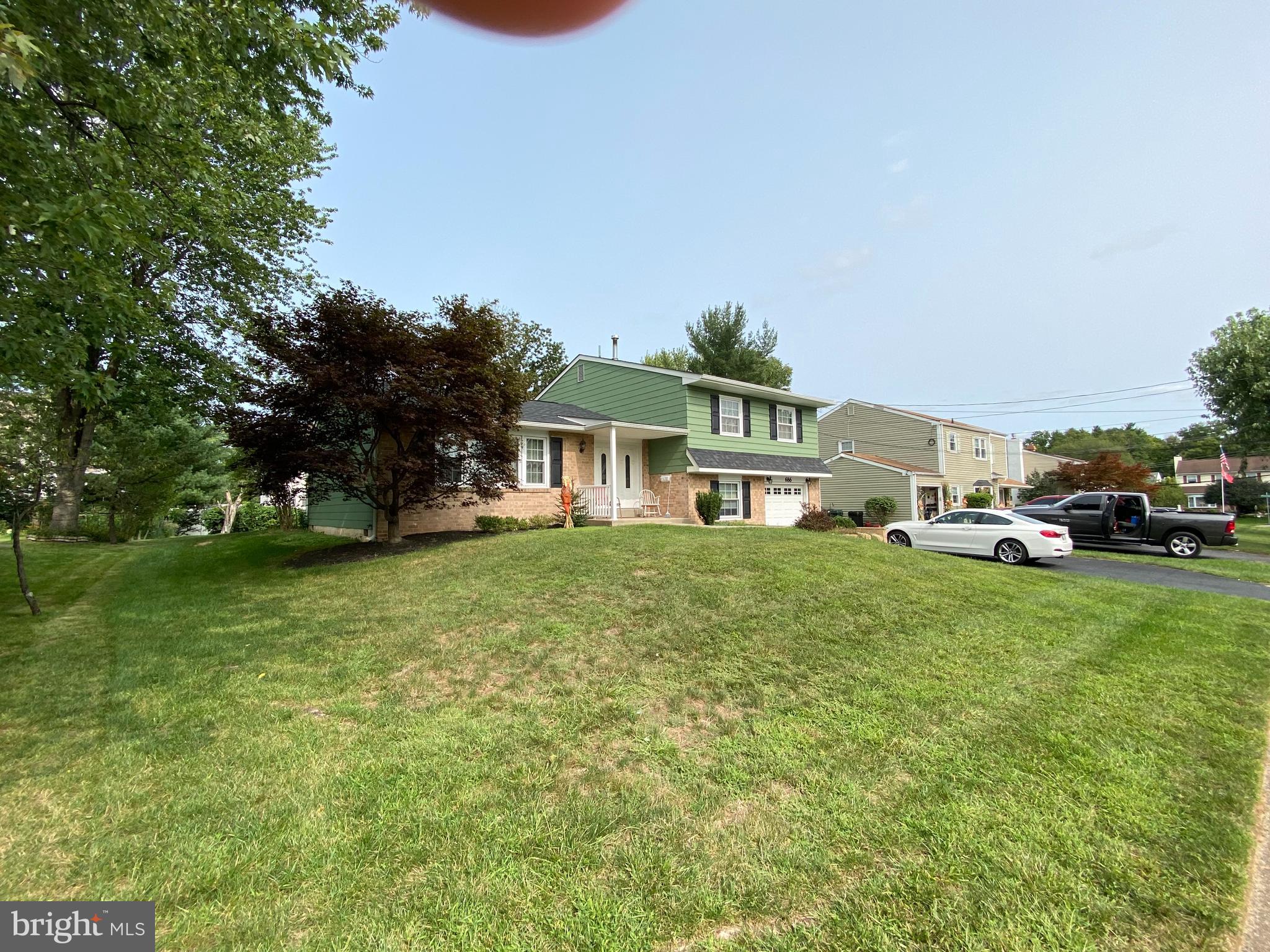 686 Cedarbrook Road Southampton, PA 18966 - Photo 4 of 34 Gallery Image 4