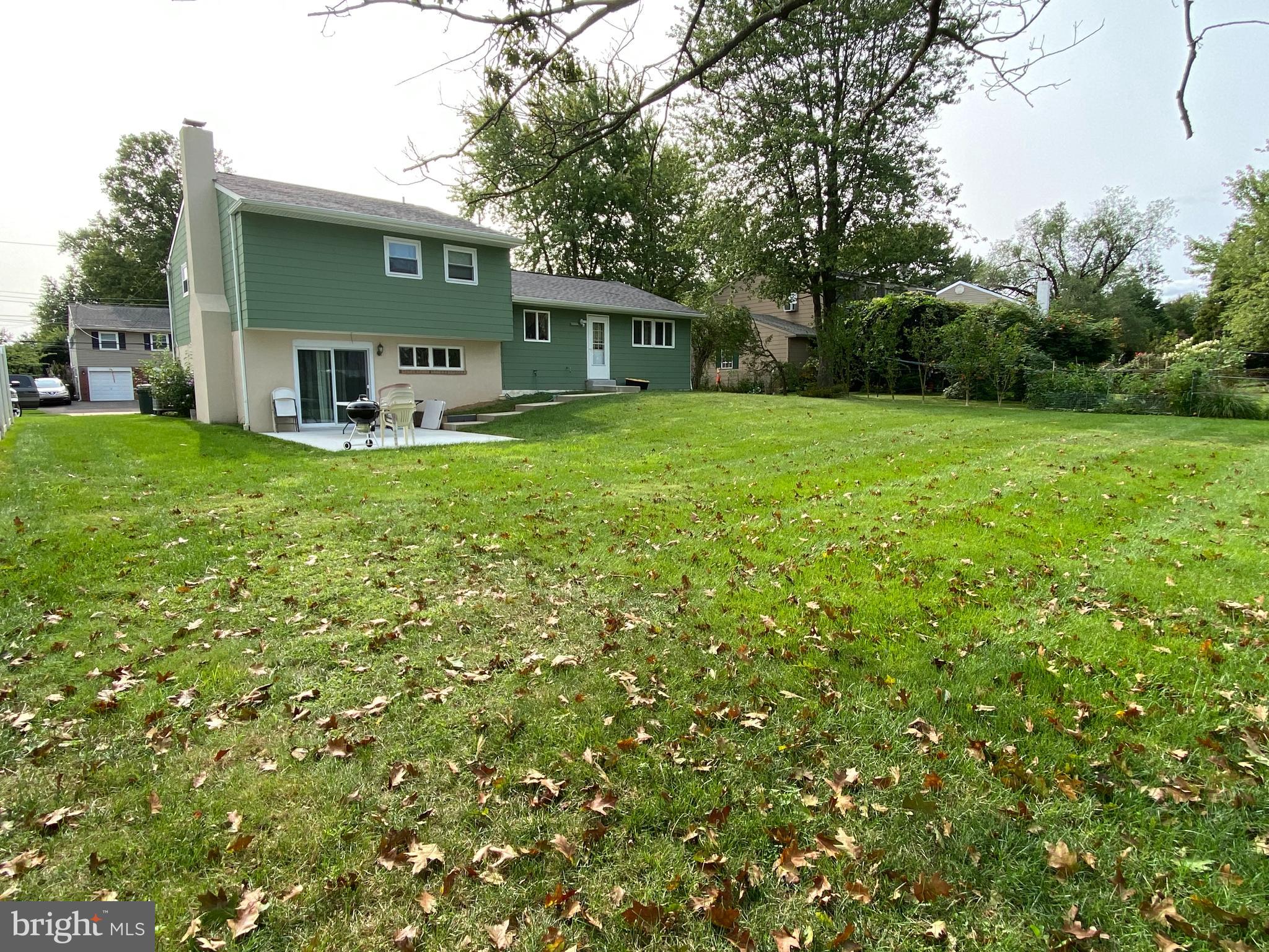 686 Cedarbrook Road Southampton, PA 18966 - Photo 34 of 34 REAR YARD