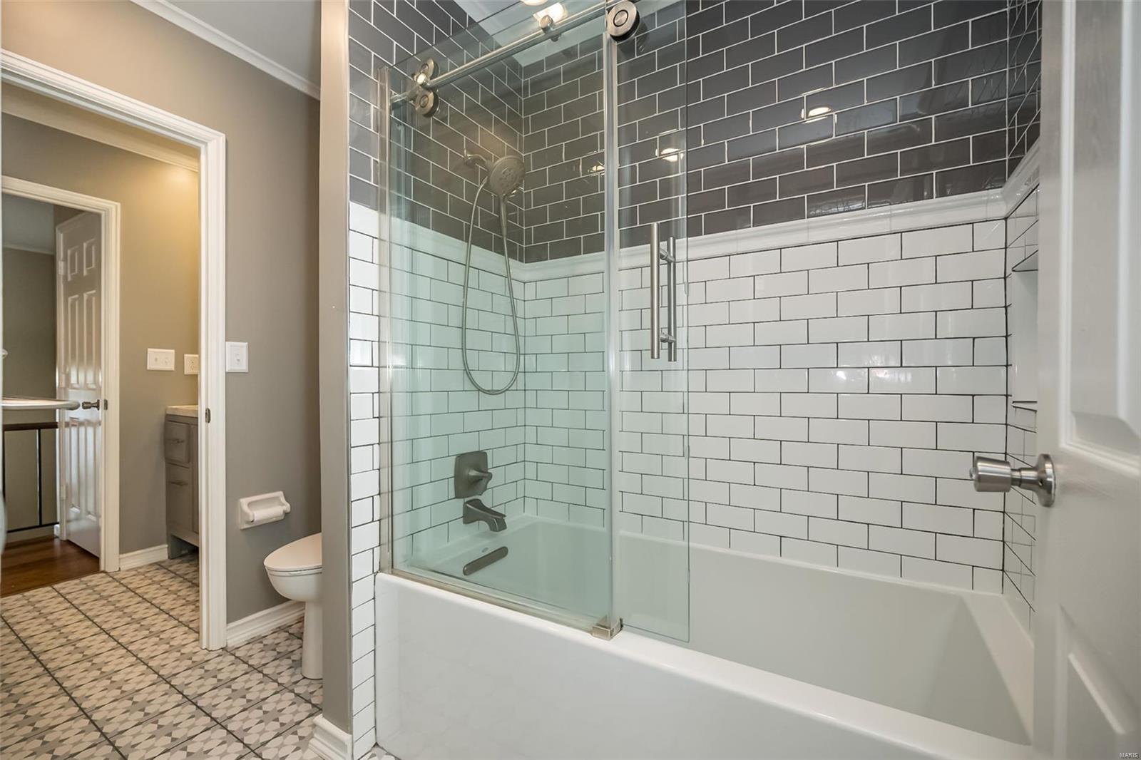 134 Carmel Woods Drive Ellisville, MO 63021 - Photo 12 of 17