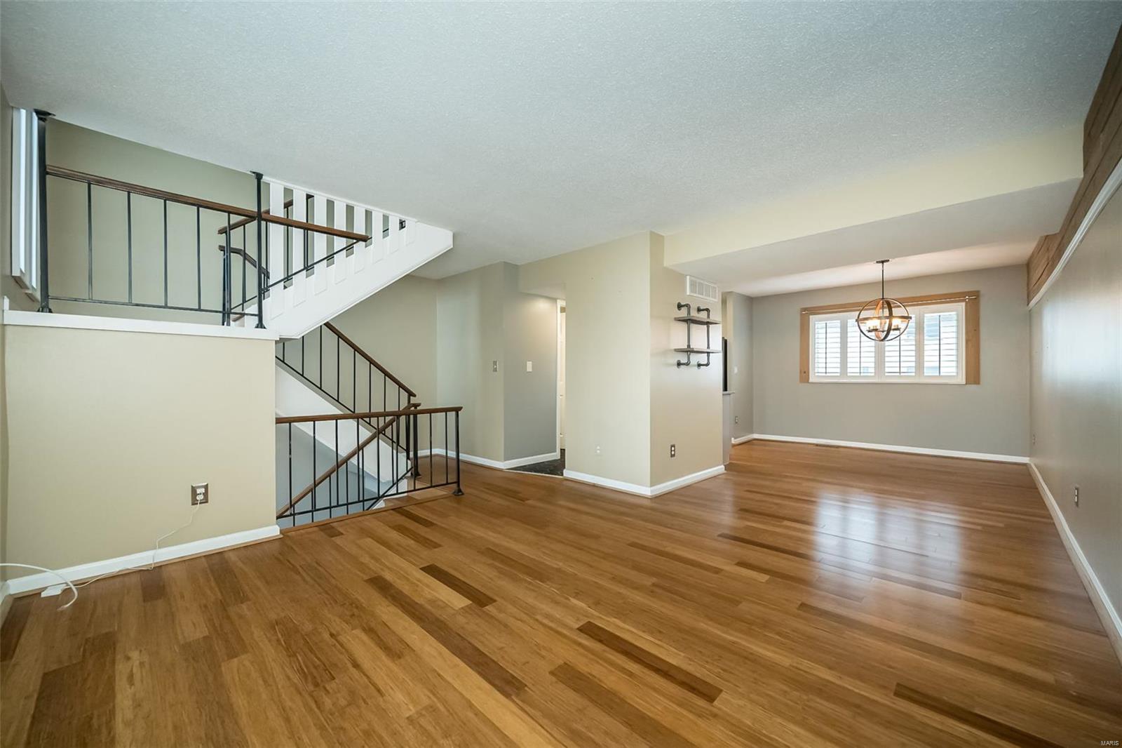 134 Carmel Woods Drive Ellisville, MO 63021 - Photo 5 of 17