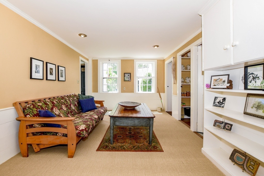 595 New Bedford Road Rochester, MA 02770 - Photo 9 of 37