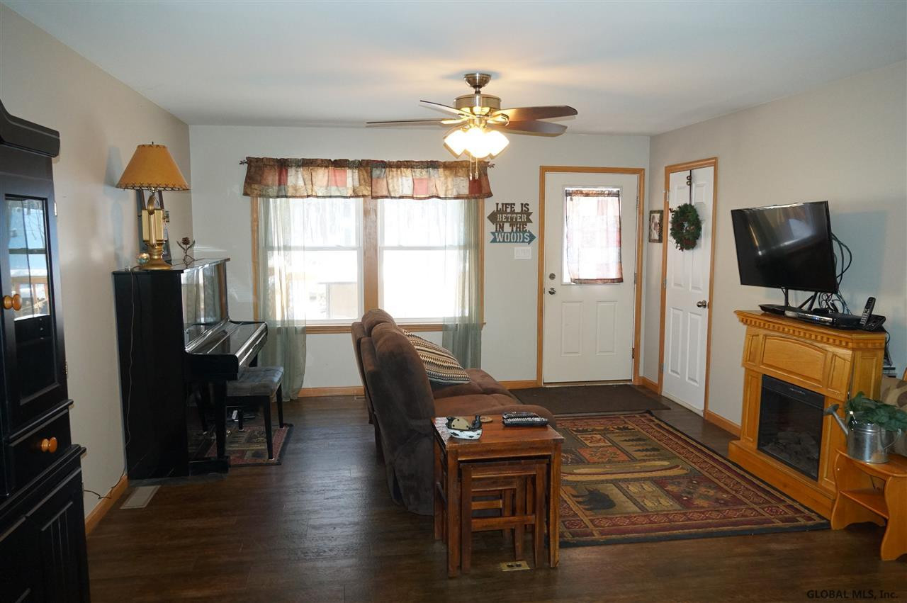322 Spring Road Duanesburg, NY 12053 - Photo 9 of 20 Photo 9