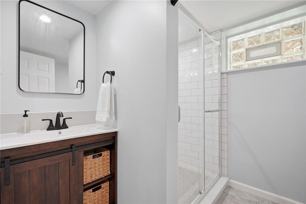 482 Browns Hill Road Valencia, PA 16059 - Photo 22 of 32 Gallery Image 22