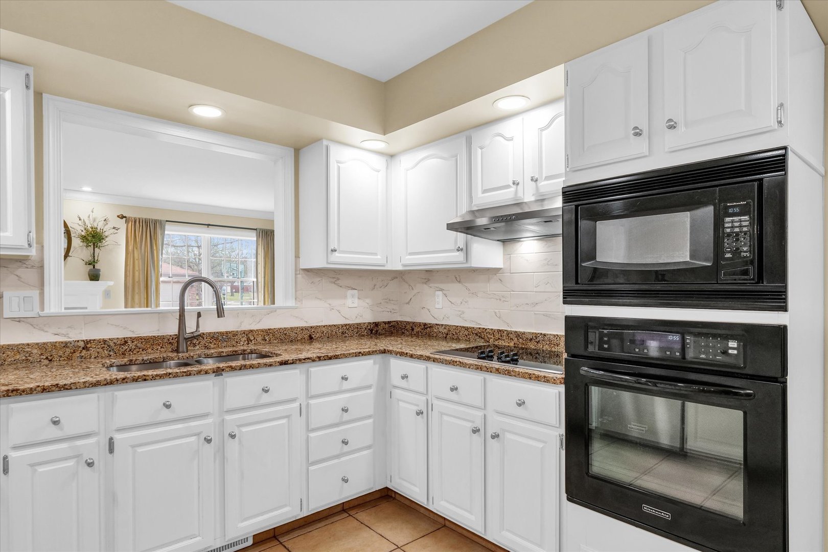 1714 Mayfair Road Champaign, IL 61821 - Photo 9 of 34 Gallery Image 9