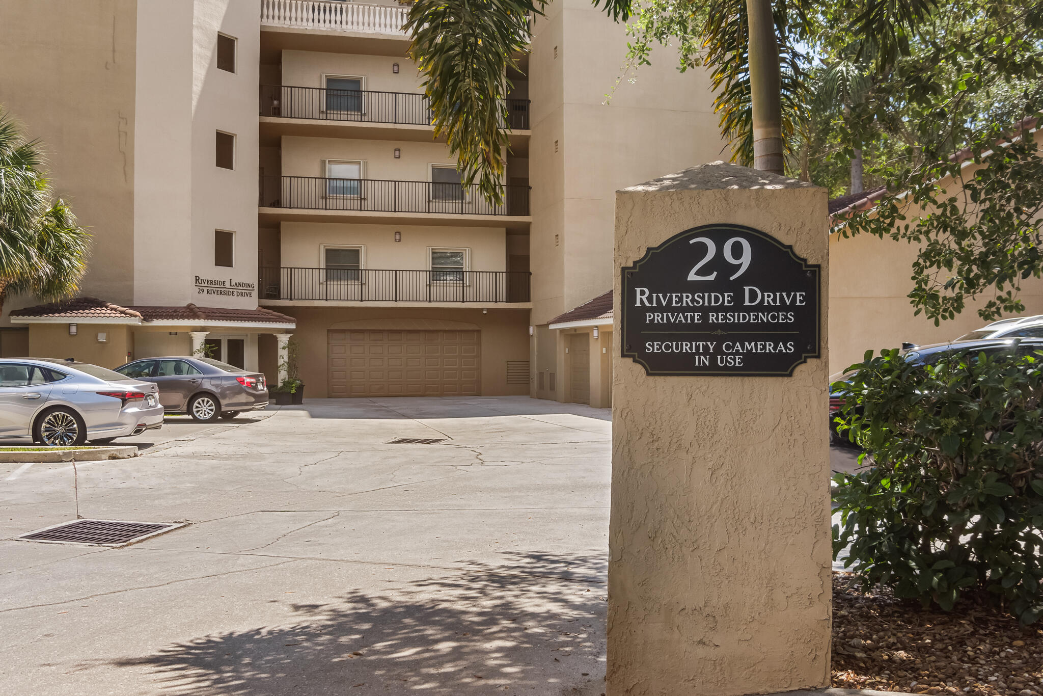 29 Riverside Drive, Unit 403 Cocoa, FL 32922 - Photo 33 of 33 Rear Entrance