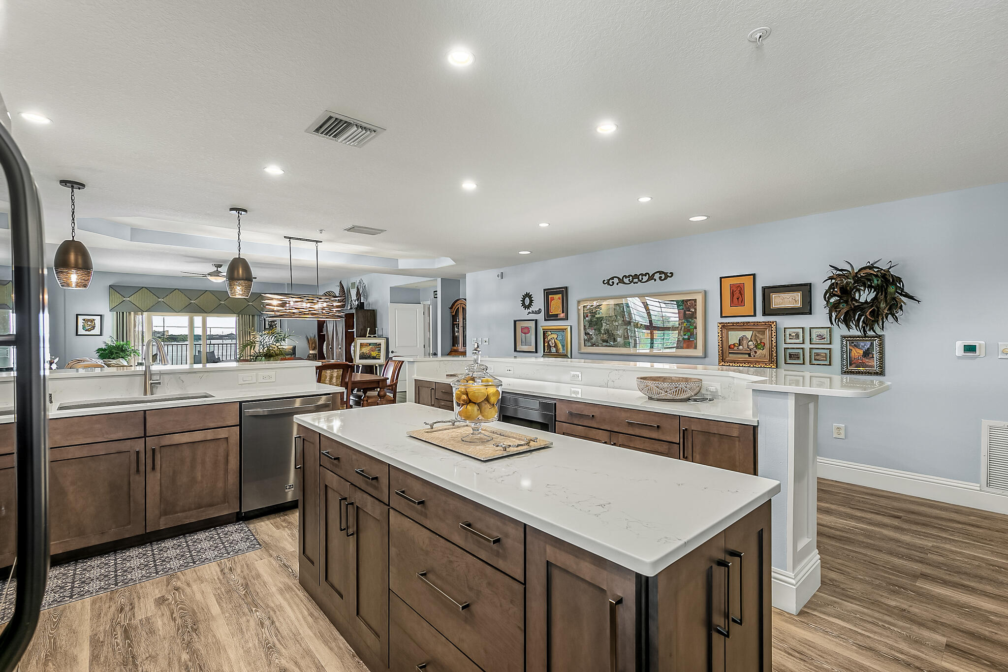 29 Riverside Drive, Unit 403 Cocoa, FL 32922 - Photo 9 of 33 Kitchen 4