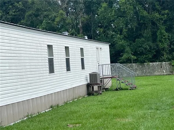 $1,199 | 12375 Landry Street, Unit 20, Gonzales, LA 70737