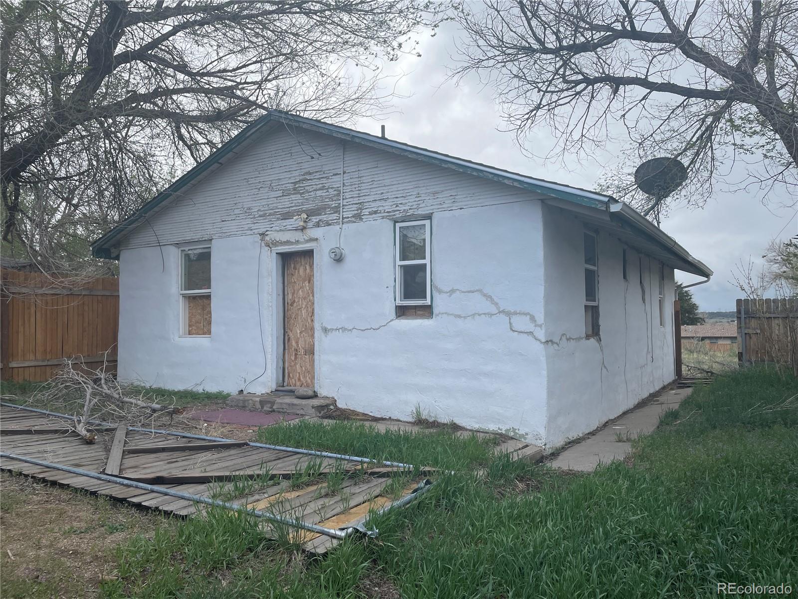 102 East Indiana Ave