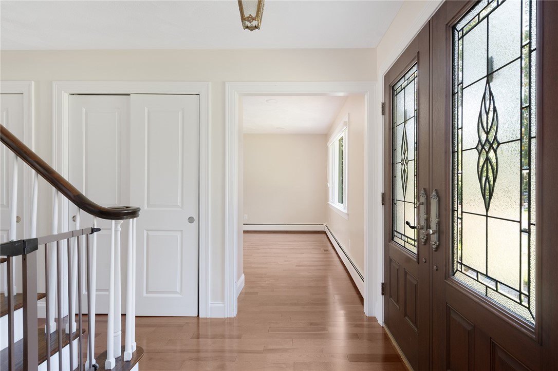 16 Lennon Road Lincoln, RI 02865 - Photo 3 of 49 Gallery Image 3