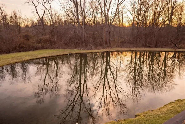 $425,000 | 7513 Hickory Hill Drive, West Bloomfield, MI 48322