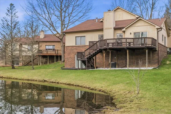 $425,000 | 7513 Hickory Hill Drive, West Bloomfield, MI 48322