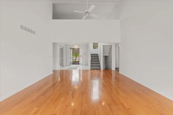 $425,000 | 7513 Hickory Hill Drive, West Bloomfield, MI 48322