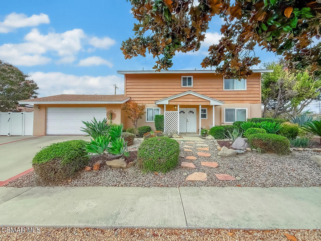 1191 Roldan Avenue Simi Valley, CA 93065 - Photo 3 of 29 aFront3