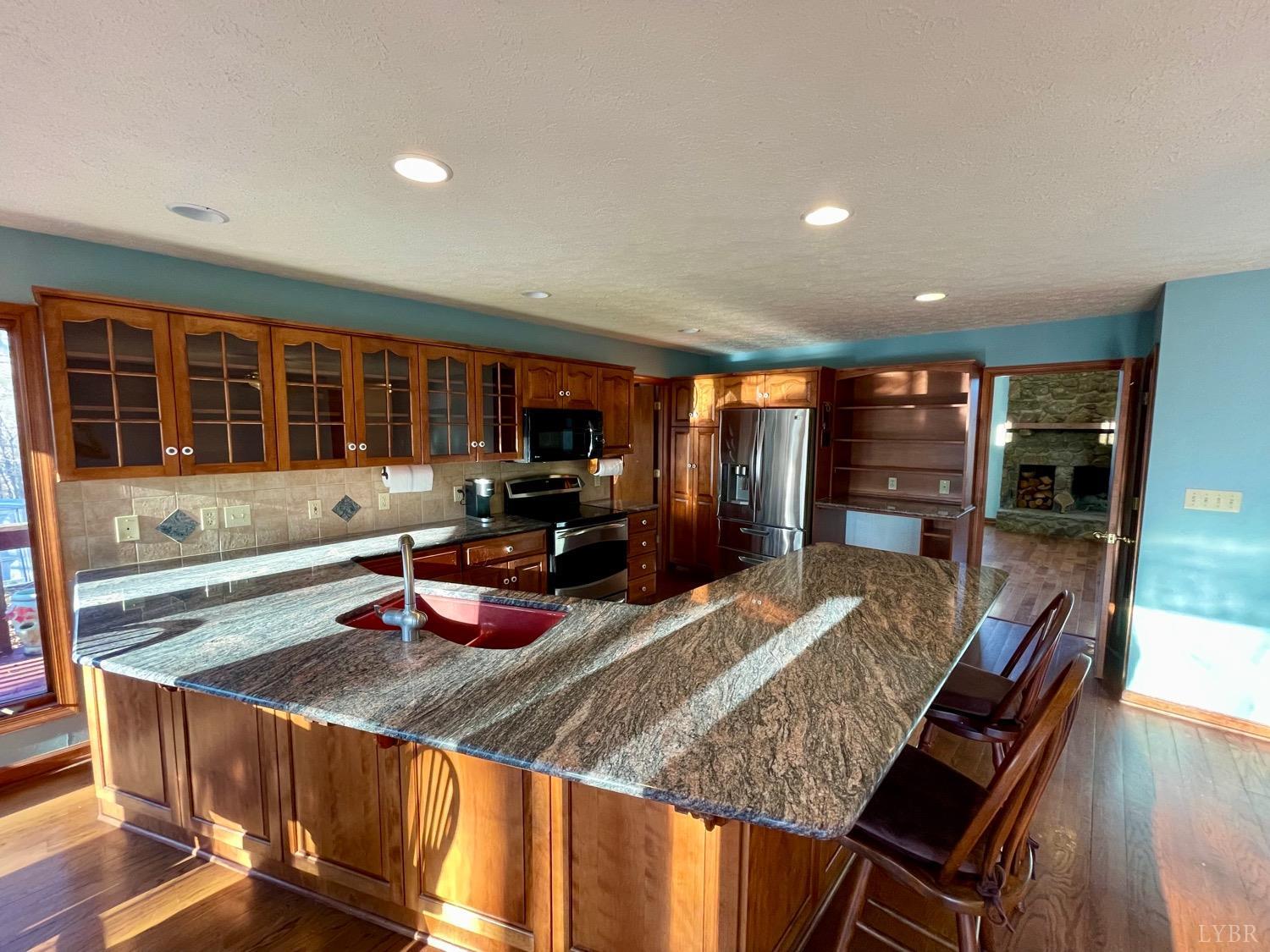 1739 Old Cifax Road Goode, VA 24556 - Photo 11 of 52