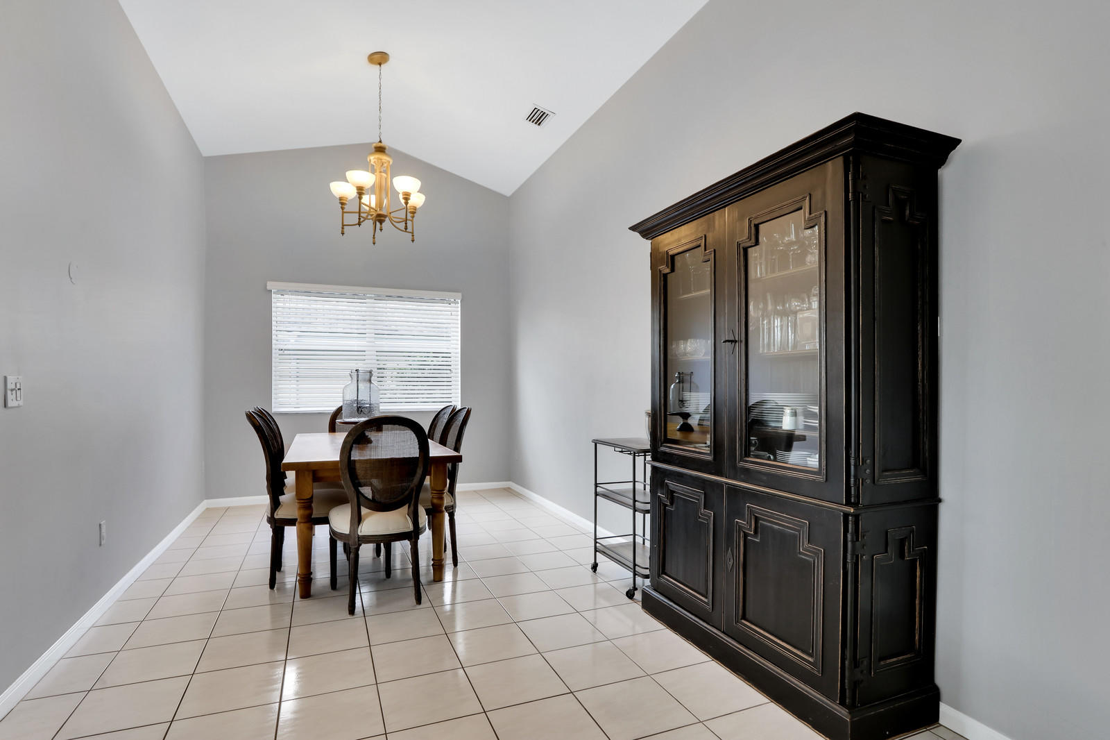 2038 Northwest 8th Street Boca Raton, FL 33431 - Photo 5 of 27 05_Image_5_of_27_mls
