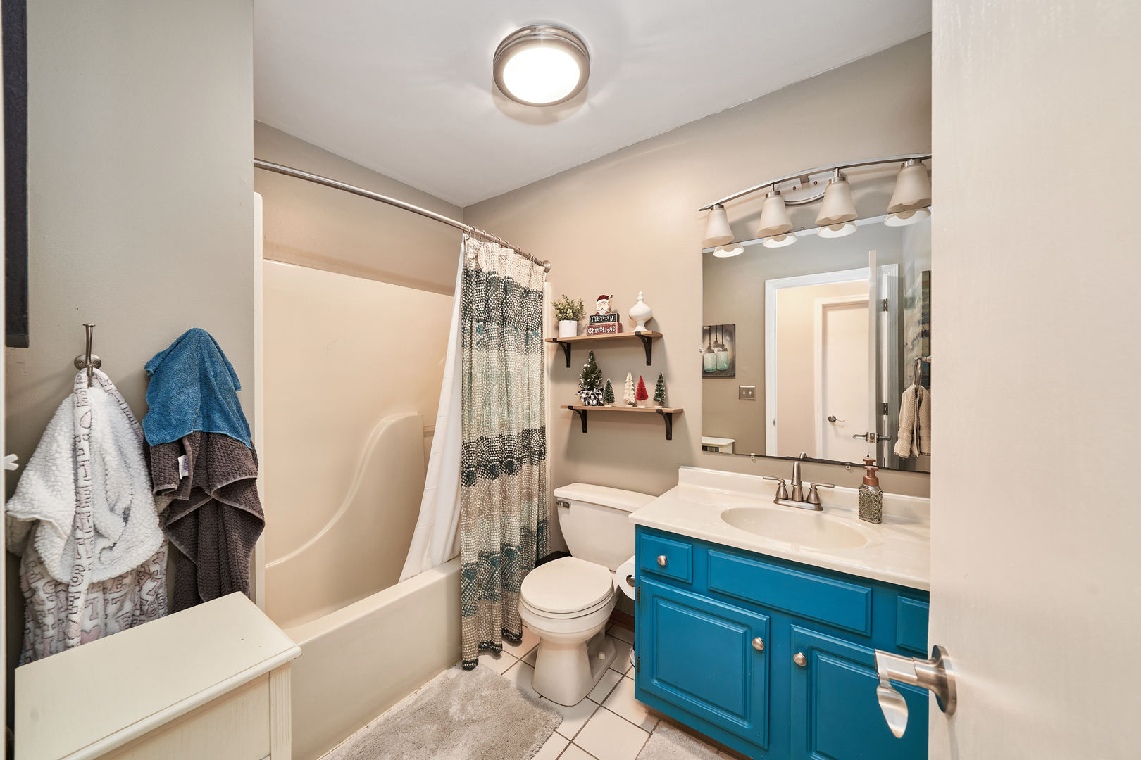 6307 Robert Road Cary, IL 60013 - Photo 14 of 28 Gallery Image 14