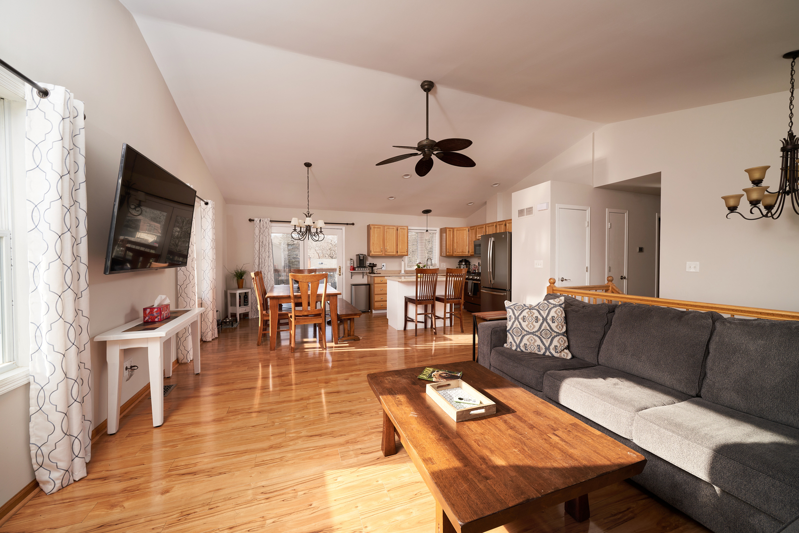 6307 Robert Road Cary, IL 60013 - Photo 3 of 28 Gallery Image 3