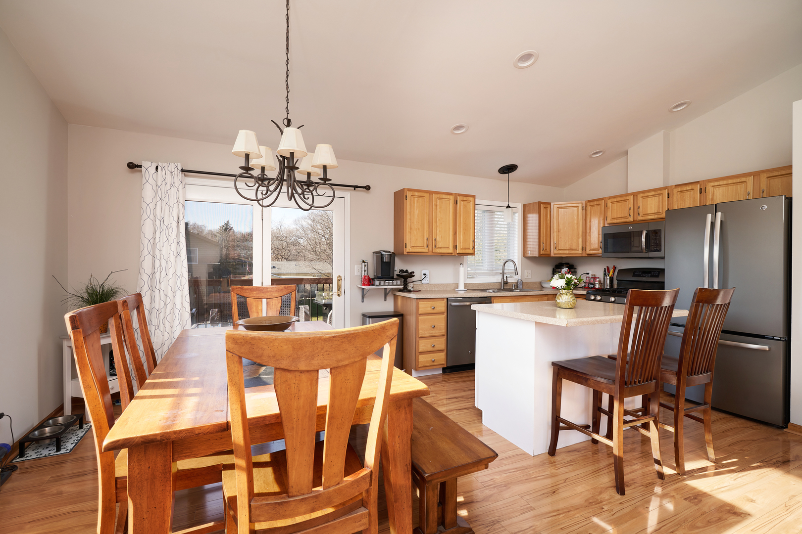 6307 Robert Road Cary, IL 60013 - Photo 8 of 28 Gallery Image 8
