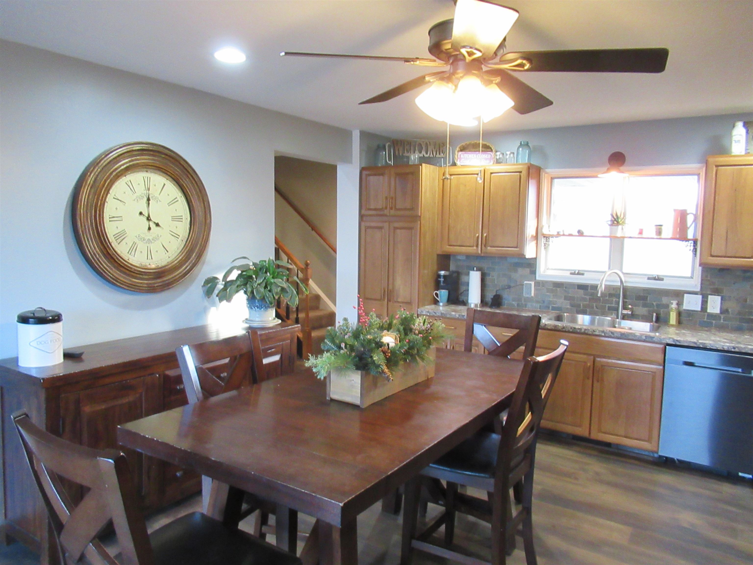 11436 West Stanley Road Flushing, MI 48433 - Photo 13 of 41 50129812-cd07ae7e-fa43-4182-8bf0-e56aadb194df.JPG