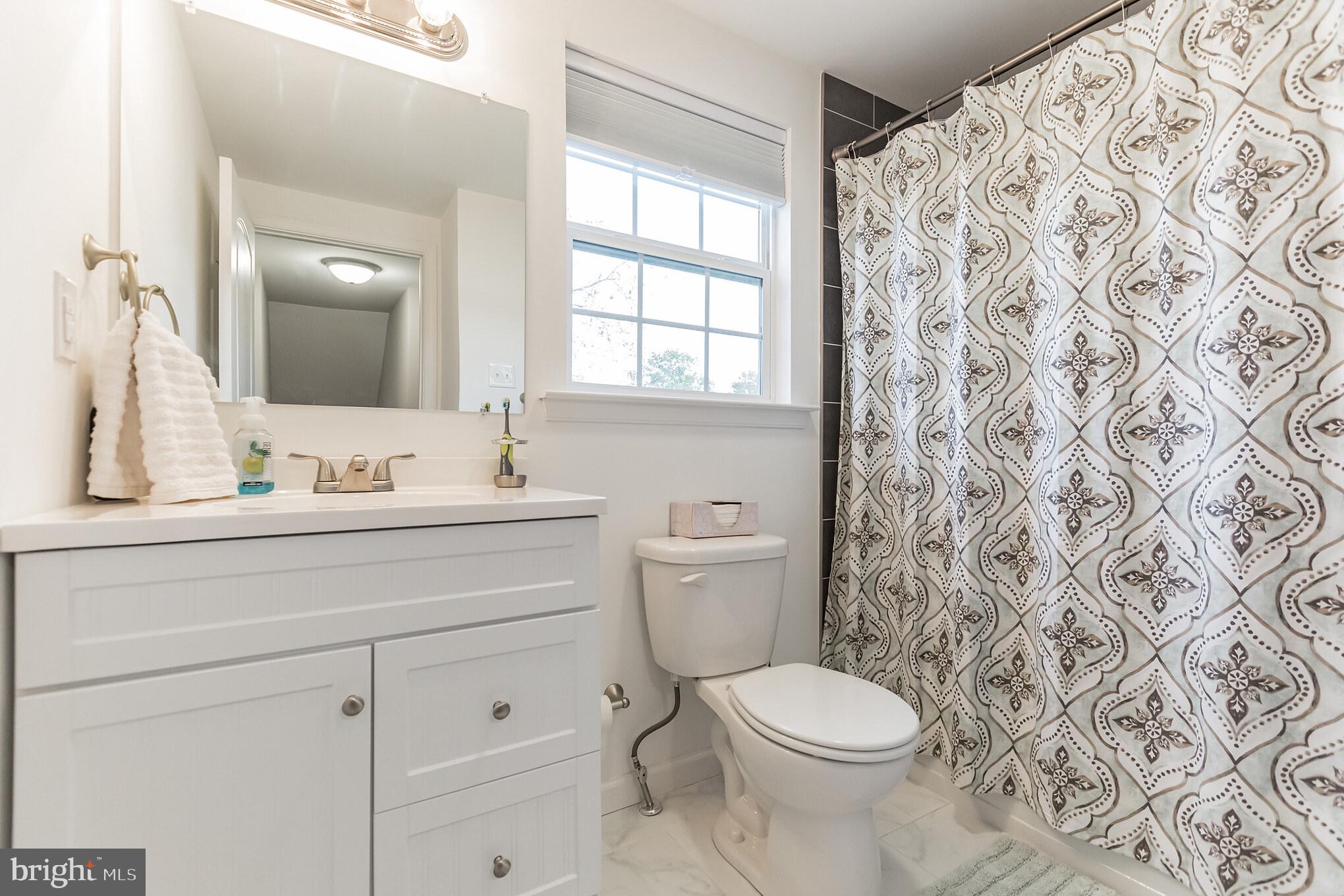 15 Grapevine Road Levittown, PA 19057 - Photo 21 of 30