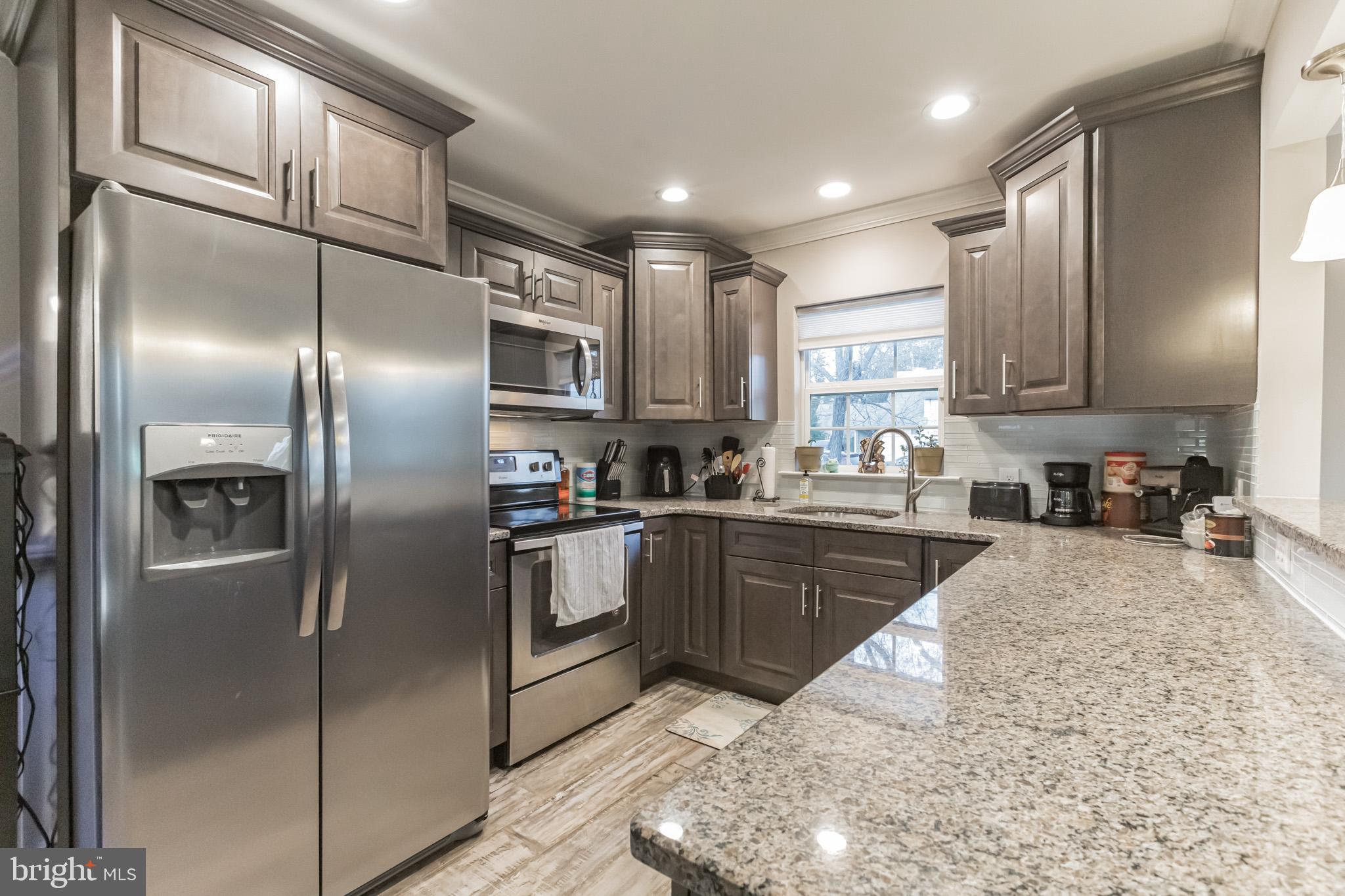 15 Grapevine Road Levittown, PA 19057 - Photo 9 of 30
