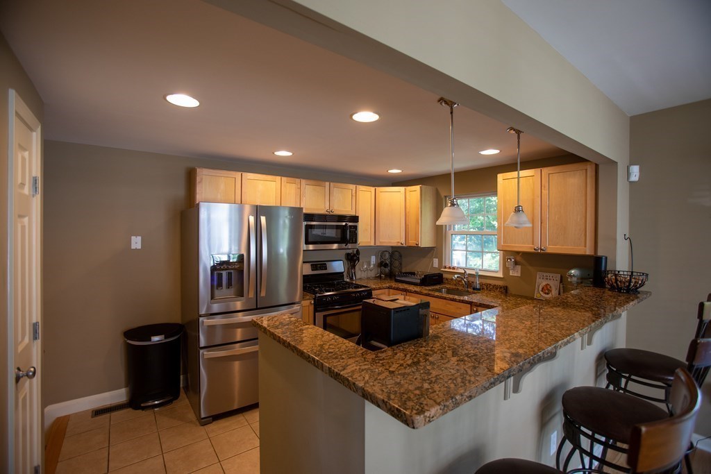 60 Turtle Brook Road, Unit 60 (113) Canton, MA 02021 - Photo 4 of 26 Gallery Image 4