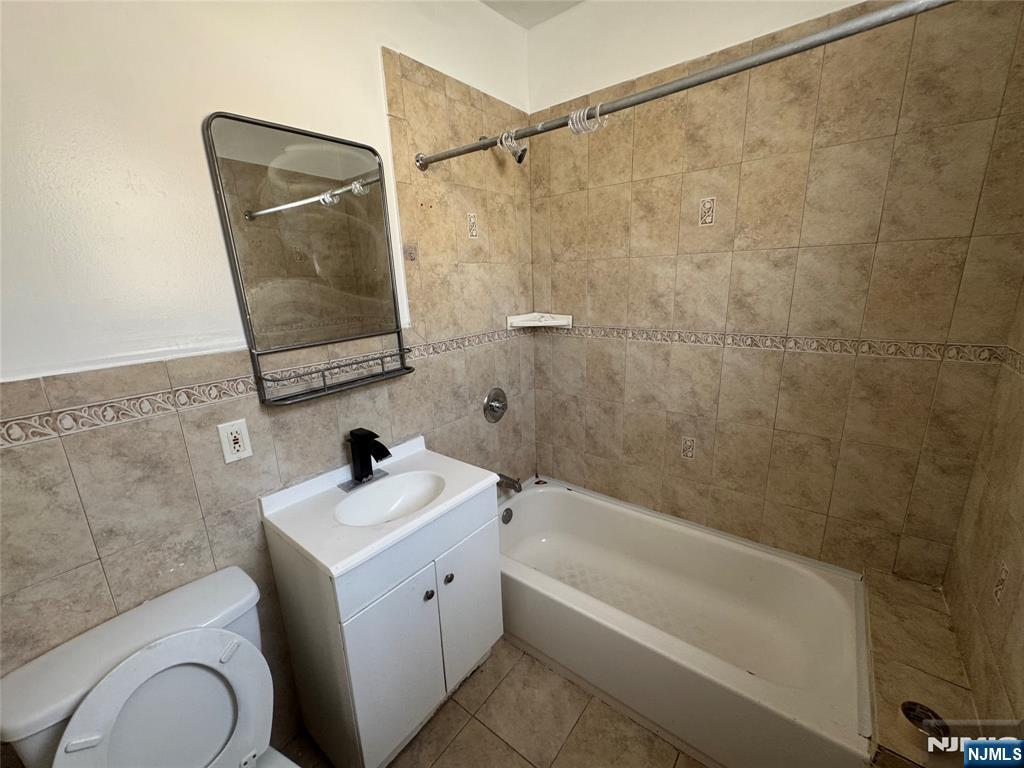 132 Main Street, Unit 2 Paterson, NJ 07505 - Photo 5 of 13