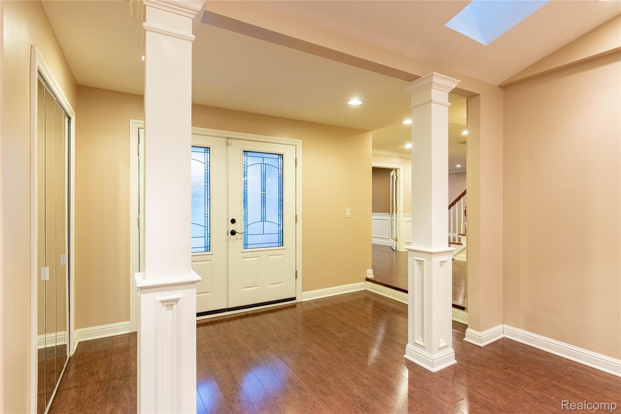 19.Foyer