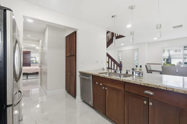 $3,900 | 4949 North Hwy A1A, Unit 213, Fort Pierce, FL 34949
