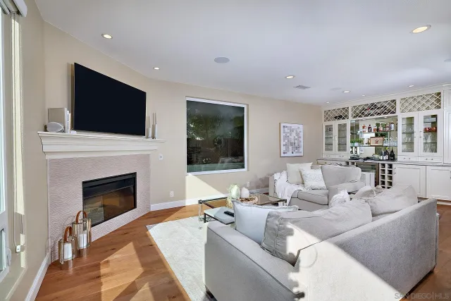 $2,900,000 | 10626 Birch Bluff Avenue, San Diego, CA 92131