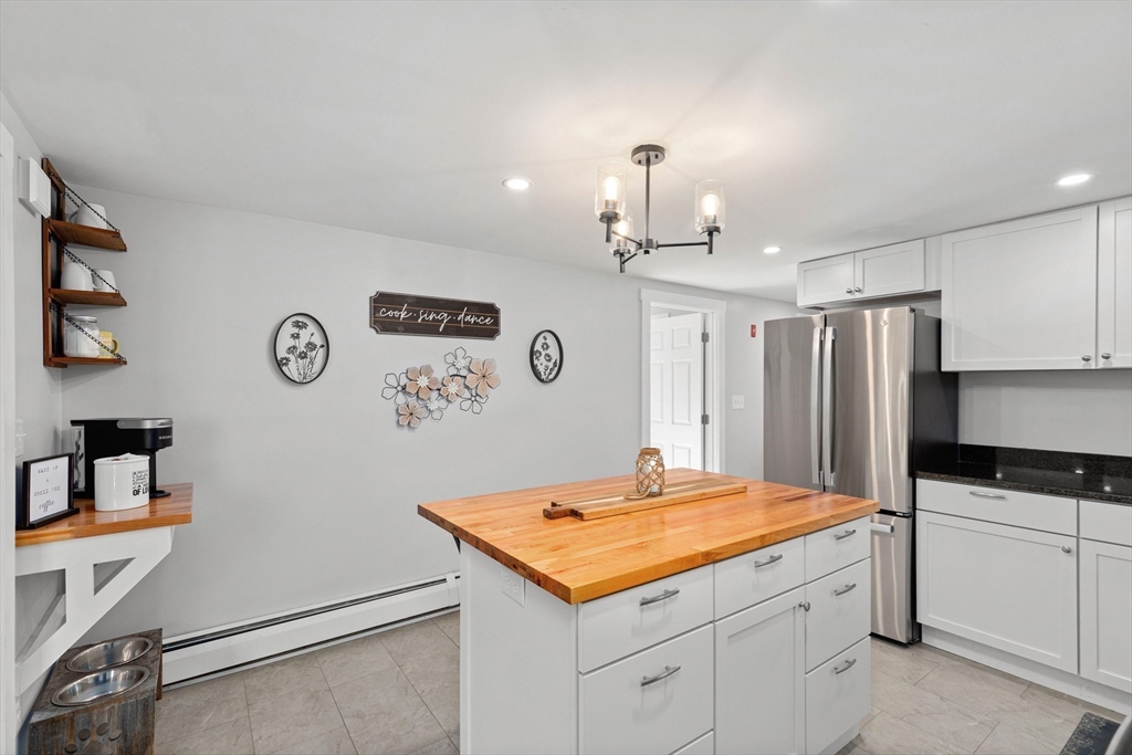 61 Bettys Pond Road Centerville, MA 02632 - Photo 12 of 29 Gallery Image 12
