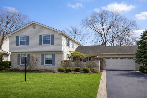 $899,000 | 2629 Illinois Road, Northbrook, IL 60062