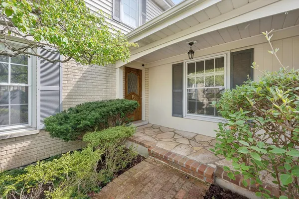 $899,000 | 2629 Illinois Road, Northbrook, IL 60062