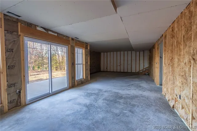 $375,000 | 12 Sam Drive, Kaiser, MO 65047