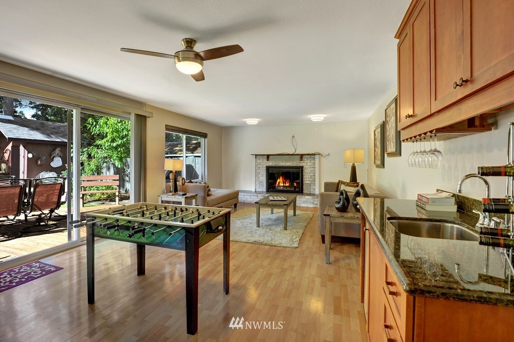14131 149th Place Southeast Renton, WA 98059 - Photo 8 of 17 Gallery Image 8