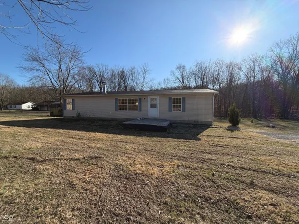 $195,000 | 5745 West County Road 1040 South, Paris Crossing, IN 47270