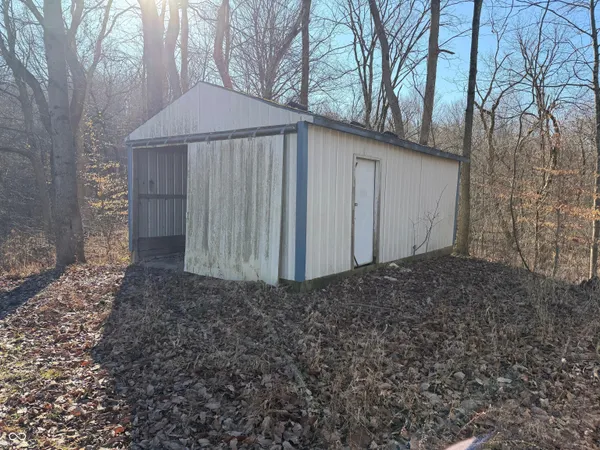 $195,000 | 5745 West County Road 1040 South, Paris Crossing, IN 47270