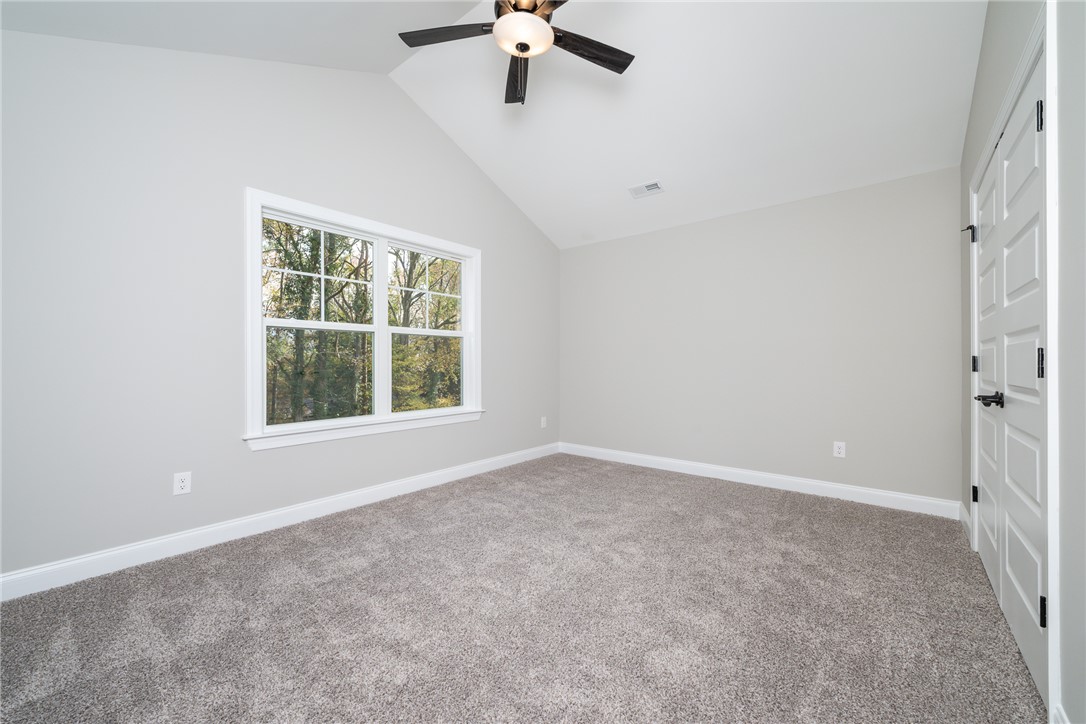 209 Magnolia Terrace Pendleton, SC 29670 - Photo 14 of 32