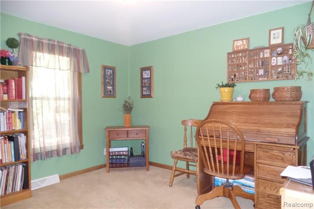 1876 Dutcher Road Howell, MI 48843 - Photo 19 of 24