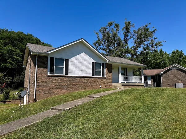 $284,900 | 802 Knox Lane, Clarksville, TN 37042