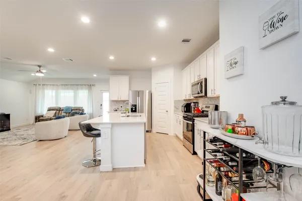 $2,550 | 4327 Whitefish Lane, Fulshear, TX 77494