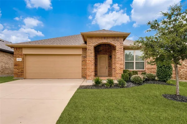 $2,475 | 10212 Saltbrush Street, Fort Worth, TX 76177