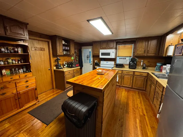 $249,900 | 2762 West Southern Avenue, Baldwin, MI 49304