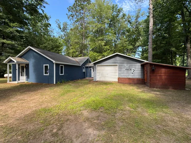 $249,900 | 2762 West Southern Avenue, Baldwin, MI 49304