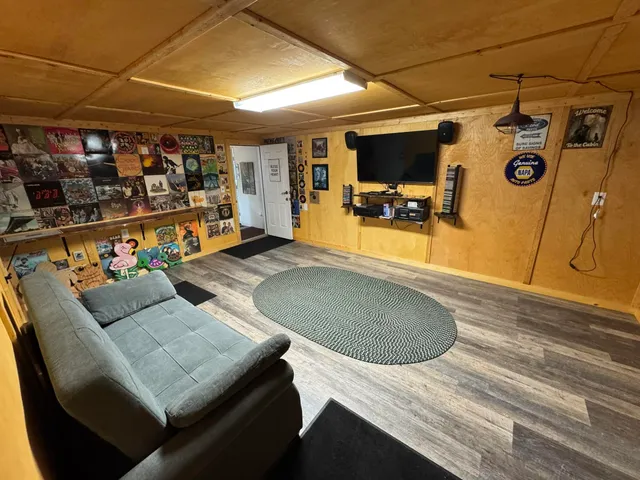 $249,900 | 2762 West Southern Avenue, Baldwin, MI 49304