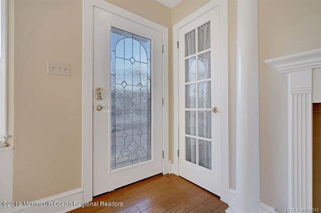 160 Brigantine Road Manahawkin, NJ 08050 - Photo 5 of 36 5